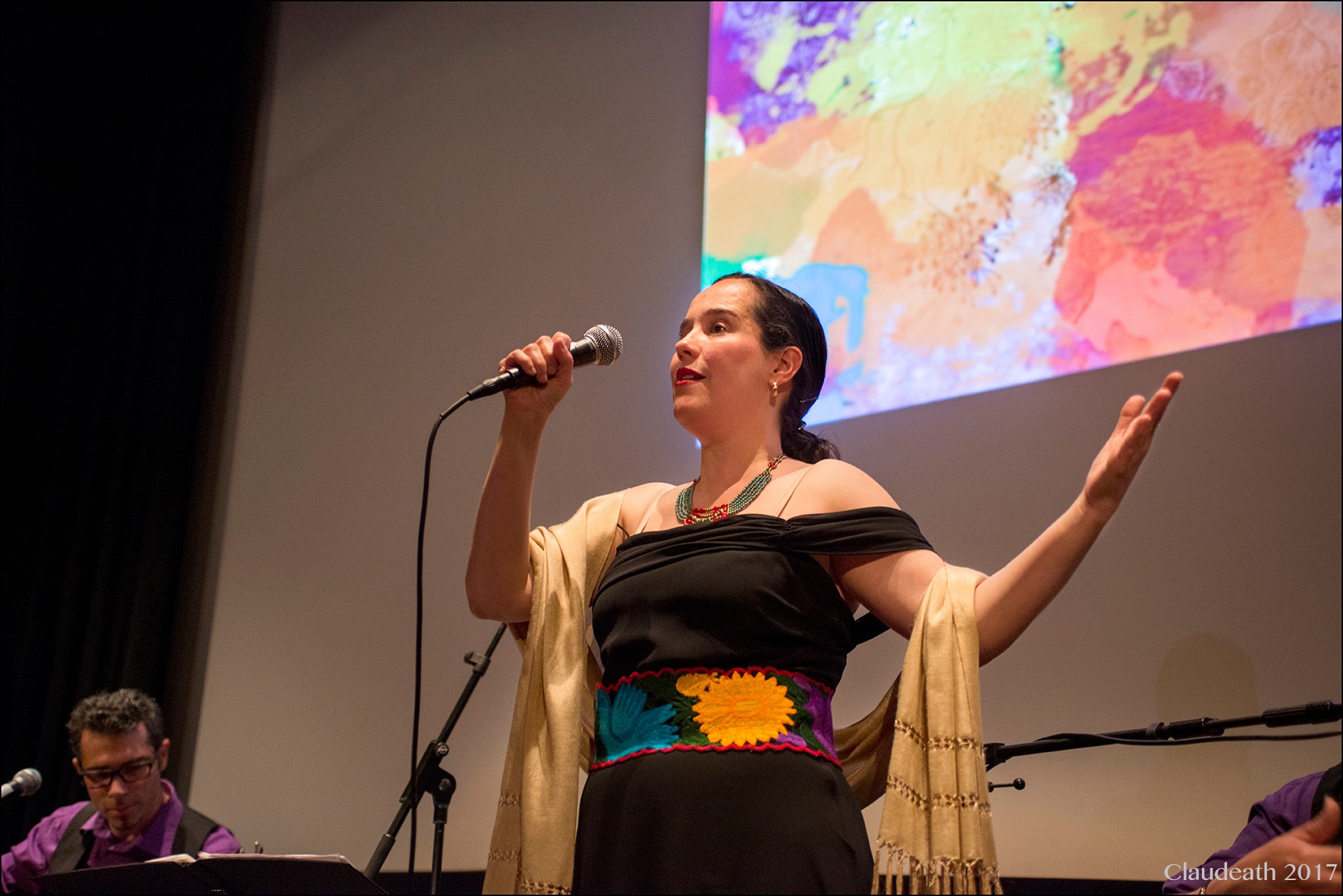 Edith Tamayo og Trio Domison